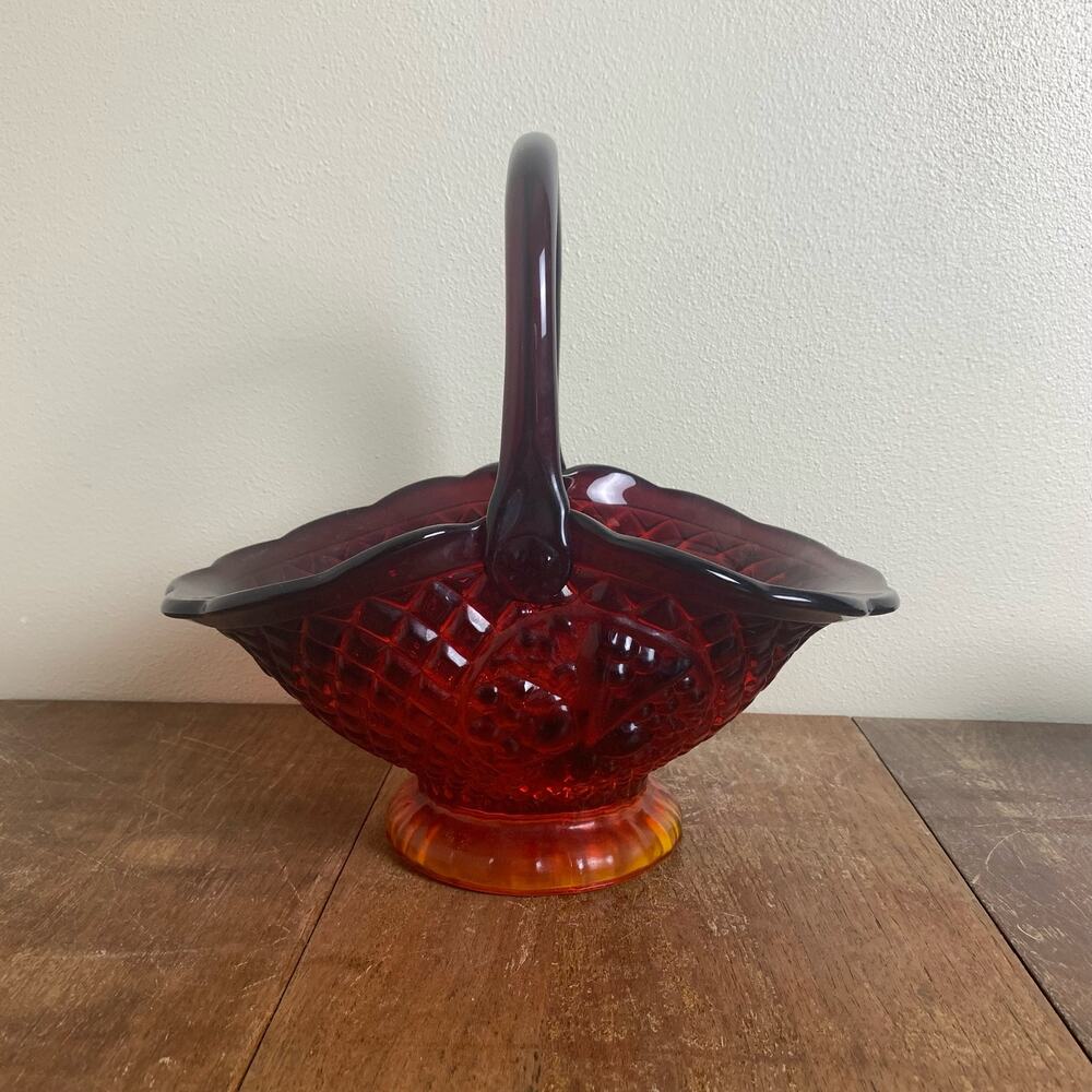Vintage Large Indiana Amberina Red Orange Glass Basket‎